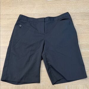 Izod Women's Black Bermuda Shorts